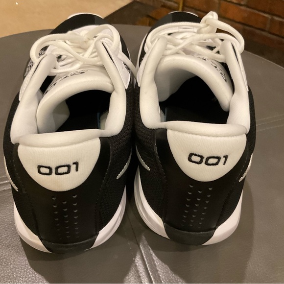 NWOT Nike Men's Black and White Air Zoom G.T. Cut Academy Athletic Shoes - Picture 8 of 8